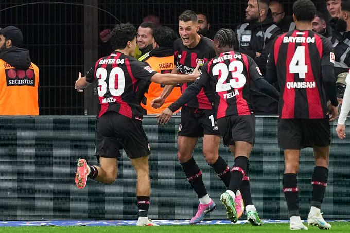 EL ONLINE: Schick s Leverkusenem na Krétě. Česká ekipa v Hoffenheimu hostí Šulce EL ONLINE: Schick s Leverkusenem na Krétě. Česká ekipa v Hoffenheimu hostí Šulce
