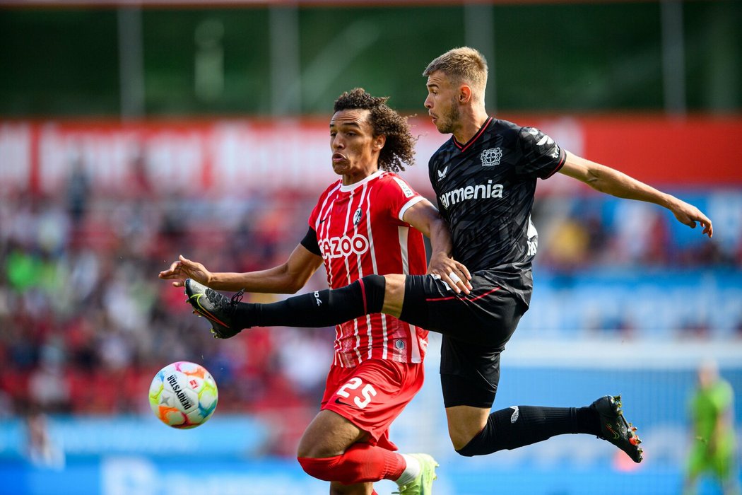 Bayer Leverkusen v domácím souboji s Freiburgem