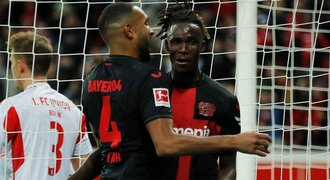 Leverkusen jede, zničil Union a je zase první. Hložek naskočil v závěru
