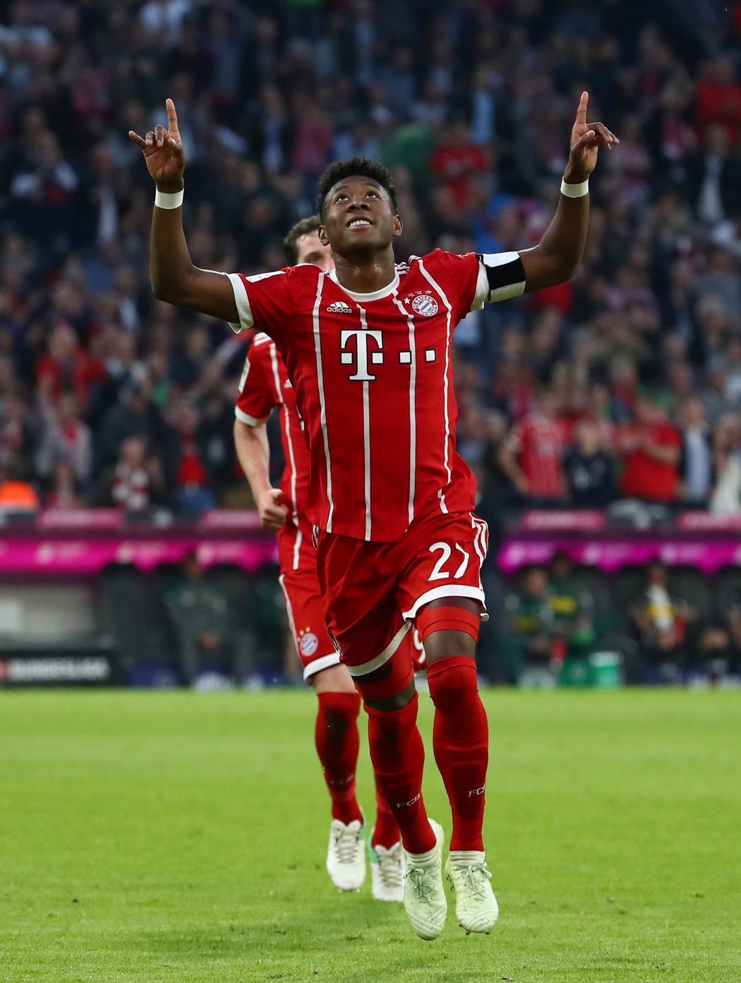 David Alaba slaví vstřelený gól proti Mönchengladbachu