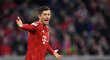 Střelec Bayernu Mnichov Robert Lewandowski během utkání proti Stuttgartu