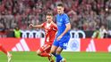 Patrik Schick v utkání na hřišti Bayernu Mnichov