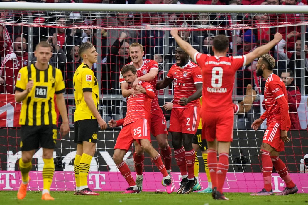 Bayern doma přejel Dortmund