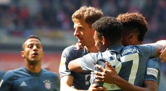 Bayern přejel Düsseldorf. Gebre Selassie rozhodl o výhře Brém, Pavlenka se zranil