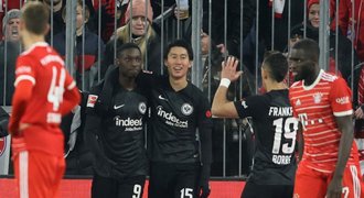 Další náraz Bayernu, remizoval potřetí v řadě. Hertha padla, Freiburg vyhrál