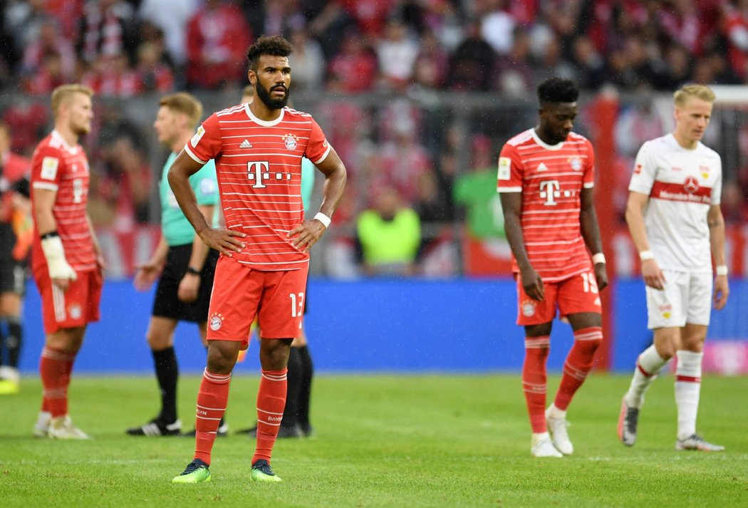 Zklamaní hráči Bayernu po další ztrátě