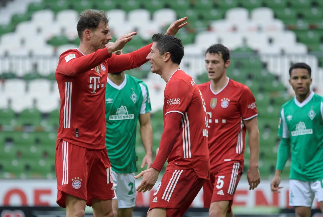 Fotbalisté Bayernu Mnichov zvítězili 3:1 v Brémách, za které nastoupili Jiří Pavlenka a Theodor Gebre Selassie