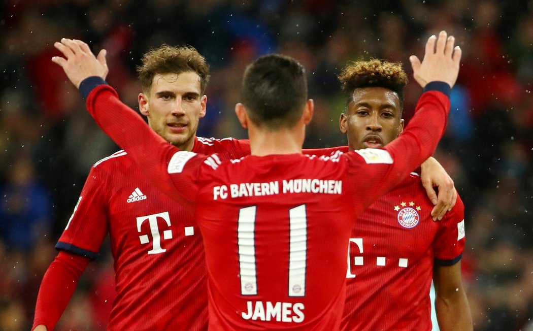 Fotbalisté Bayernu deklasovali v 26. kole německé ligy doma Mohuč 6:0 a vrátili se na první místo. Hattrickem se na výhře podílel James Rodríguez.