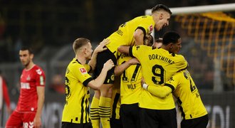 Dortmund rozsekal Kolín, Lipsko završilo černý týden nečekanou prohrou