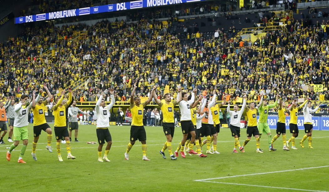 Dortmund slaví výhru nad Augsburgem