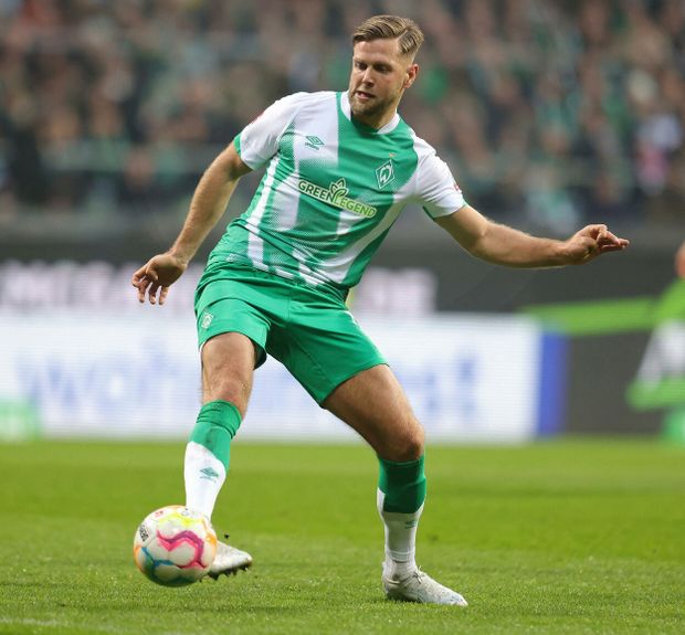 Niclas Füllkrug držel nováčka z Brém v bundeslize Niclas Füllkrug držel nováčka z Brém v bundeslize