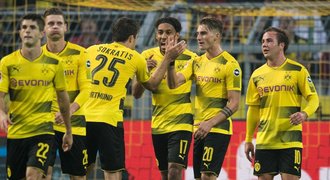 SESTŘIHY: Dortmund dal šest gólů a dál vede. Hoffenheim porazil Schalke