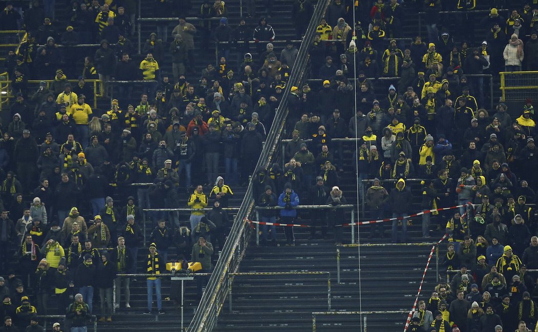 Na stadionu Dortmundu bylo v pondělí nezvykle prázdno