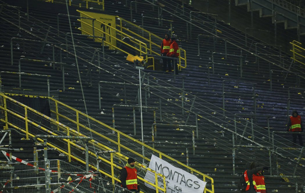 Na stadionu Dortmundu bylo v pondělí nezvykle prázdno