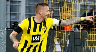 Dortmund vyzrál na Hoffenheim a vyšvihl se do čela. Rozhodl Reus