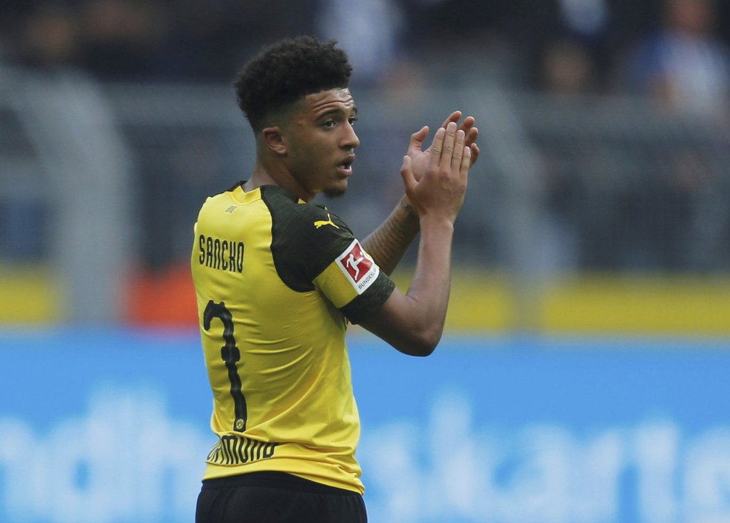 Teprve osmnáctiletý Jadon Sancho válí za Dortmund. Je nejzářivější z mnoha mladých hvězd v týmu