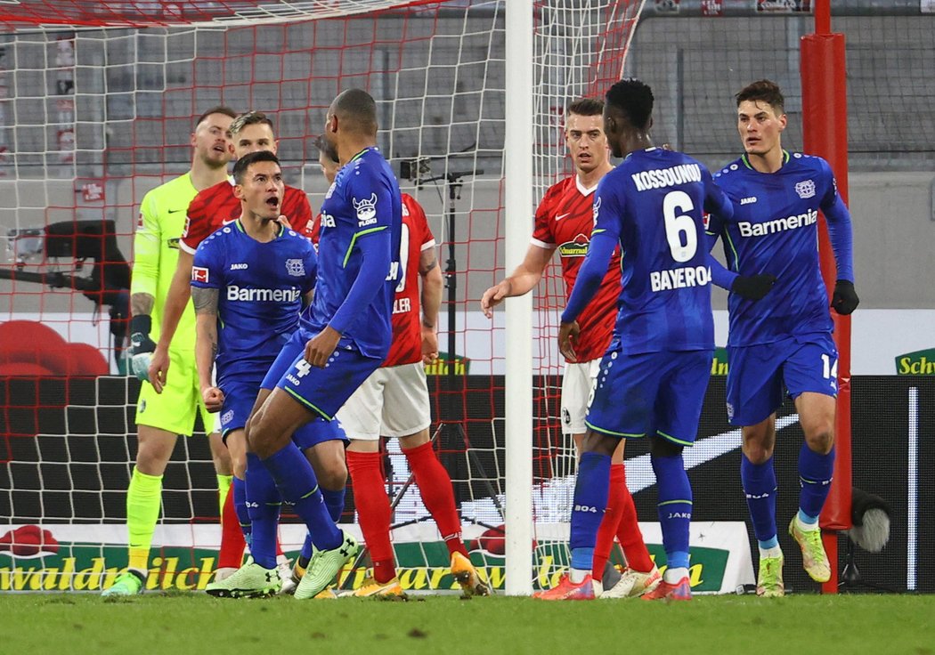 Leverkusen prohrál ve Freiburgu 1:2