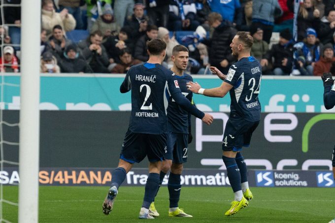 Schick při výhře nad Frankfurtem střídal, slaví i Coufal s Hranáčem. Bayern znovu ztratil Schick při výhře nad Frankfurtem střídal, slaví i Coufal s Hranáčem. Bayern znovu ztratil