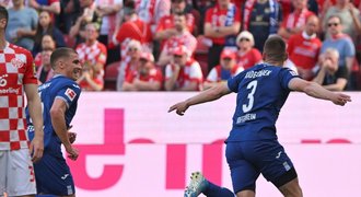 Kadeřábek dal gól, pak přišel debakl. Bayern vyhrál, uspěl i Dortmund