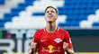 Dani Olmo z Lipska oslavuje gól, který vstřelil proti Hoffenheimu