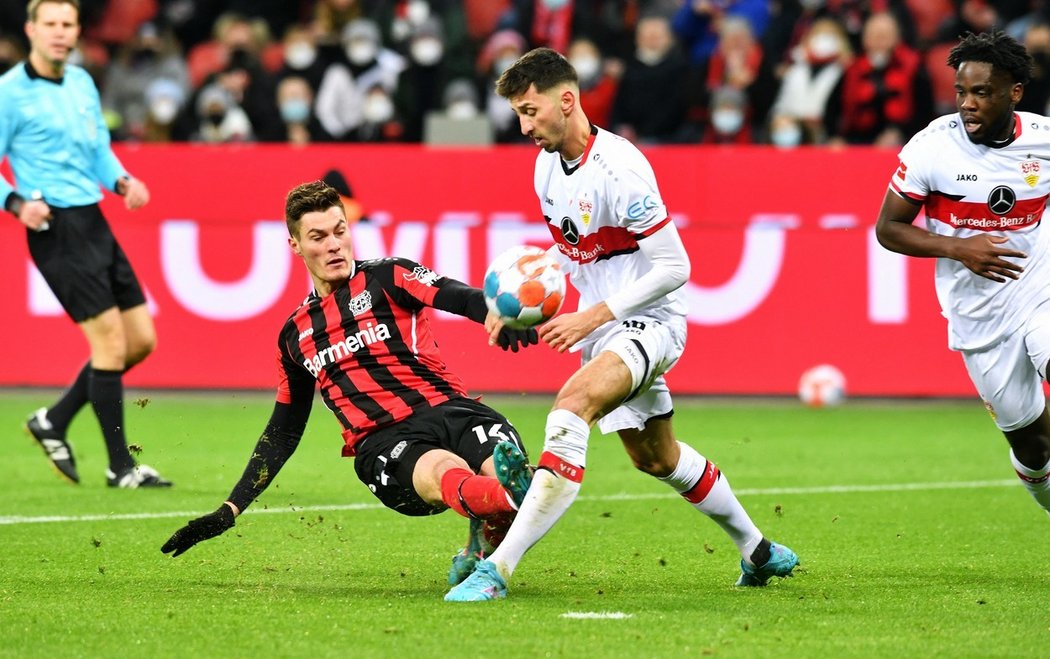 Patrik Schick přispěl gólem k výhře Leverkusenu nad Stuttgartem 4:2