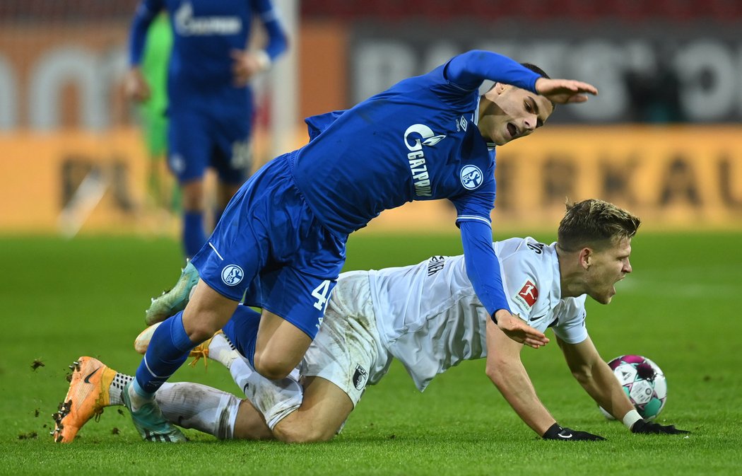 Fotbalisté Schalke čekají na bundesligovou výhru od ledna