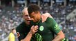 Fotbalisté Wolfsburgu se radují ze vstřelené branky