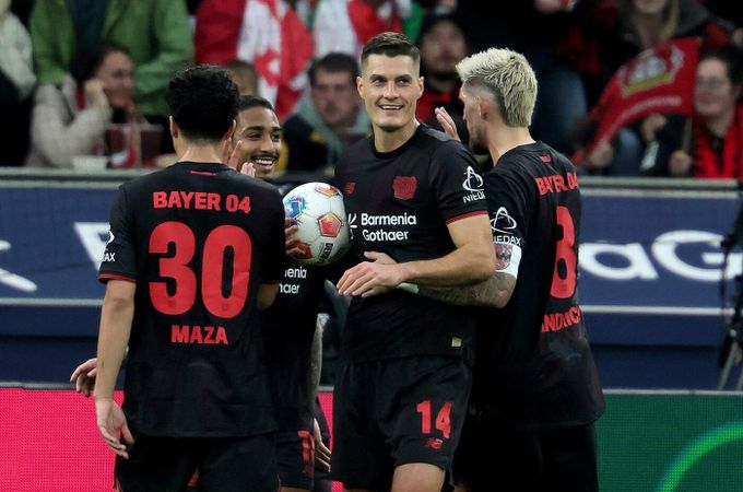 ONLINE: Leverkusen - Heidenheim 6:0. Dva góly Schicka. Coufal asistoval proti Lipsku ONLINE: Leverkusen - Heidenheim 6:0. Dva góly Schicka. Coufal asistoval proti Lipsku