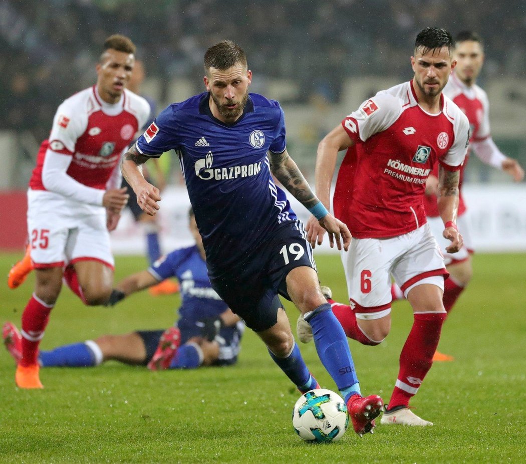 Schalke vyhrálo v Mohuči a upevnilo si druhé místo