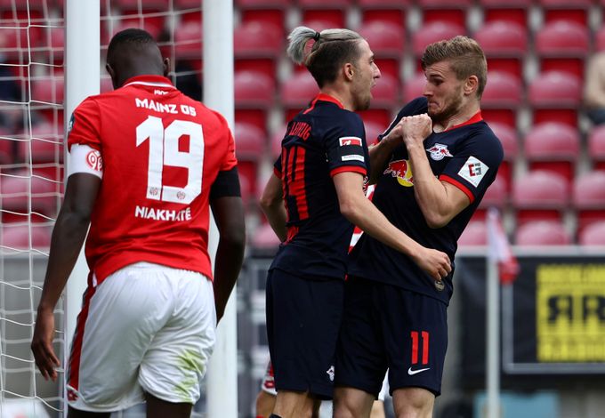 Schick nehrál, konkurenti pálí. Werner dal hattrick a vylepšil si rekord Schick nehrál, konkurenti pálí. Werner dal hattrick a vylepšil si rekord