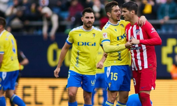 Atlético padlo s adeptem na sestup! Girona zůstává před Barcelonou