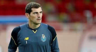 Casillas půl roku po infarktu trénoval. Pochlubil se fotkou kopaček