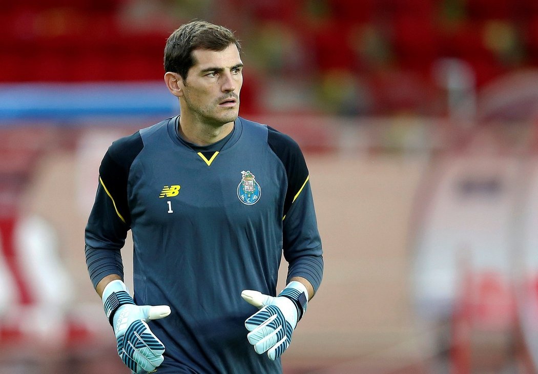 Iker Casillas si půl roku po infarktu zatrénoval