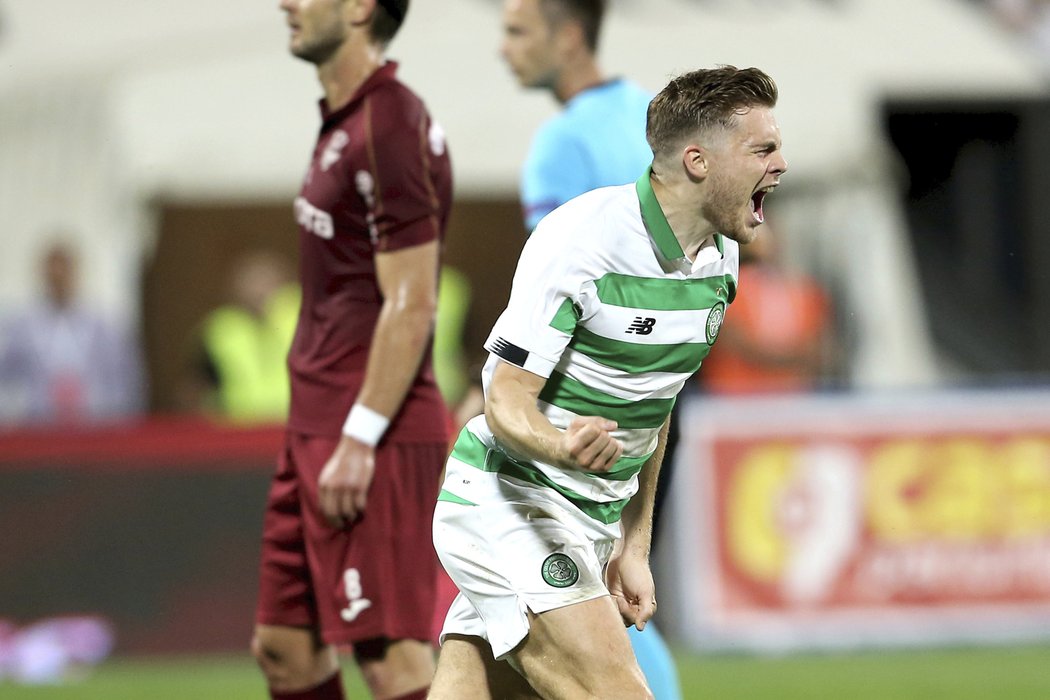 Střelec gólu Celticu James Forrest