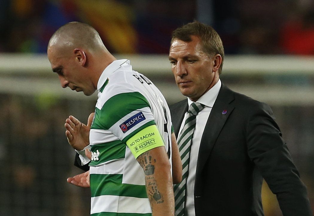 Kapitán Celtiku Scott Brown a trenér Brendan Rodgers