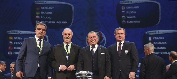 Čeští fotbalisté se v základní skupině mistrovství Evropy ve Francii v příštím roce utkají s obhájcem titulu Španělskem, Chorvatskem a Tureckem.