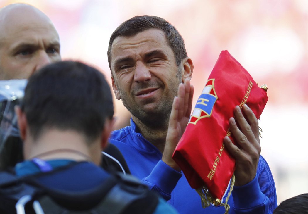 Chorvatský kapitán Darijo Srna, který kvůli úmrtí otce vynechal první zápas EURO s Turky, proti Čechům nechyběl v základní sestavě