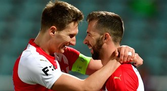 SESTŘIHY: Slavia přejela Duklu, Plzni pomohla penalta, uspěla i Sparta