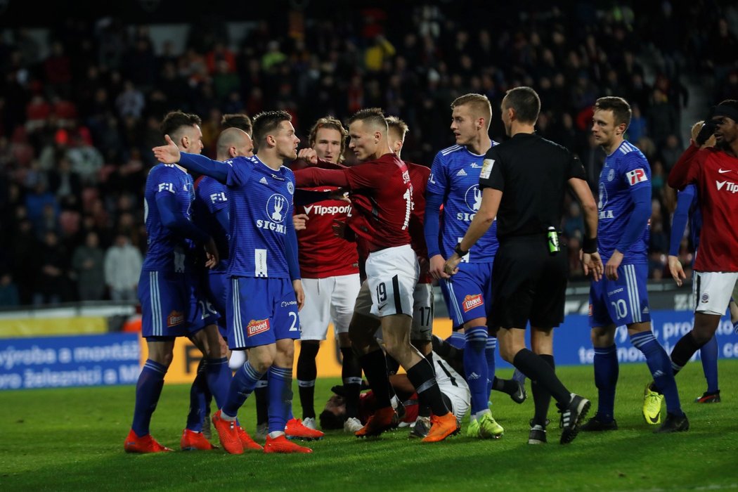 Fotbalisté Sparty dokázali otočit utkání s Olomoucí (2:1)