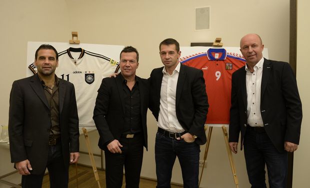 Němci Ulf Kirsten a Lothar Matthäus a čeští internacionálové Pavel Kuka a Miroslav Kadlec představili projekt exhibičního zápasu veteránů Němci Ulf Kirsten a Lothar Matthäus a čeští internacionálové Pavel Kuka a Miroslav Kadlec představili projekt exhibičního zápasu veteránů