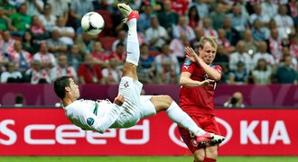 Čtvrtfinále EURO: Česko - Portugalsko 0:1. Senzaci utnul Ronaldo!