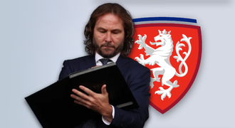 Nedvěd maká jako »Votrok«: Pavle, nemáš toho už moc?! Nedvěd maká jako »Votrok«: Pavle, nemáš toho už moc?!