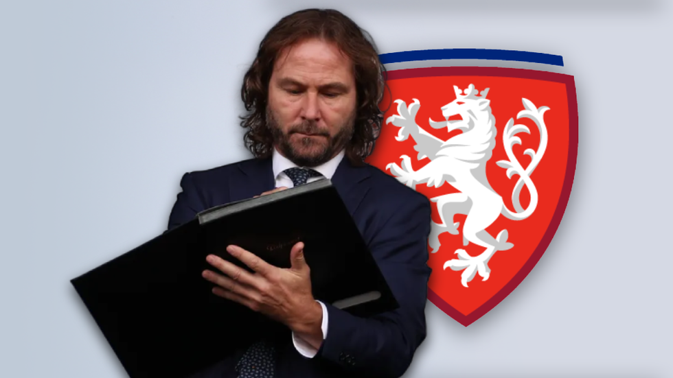 Past na Nedvěda? Musí ukázat, že na to má. S rizikem, že v tom zůstane sám... Past na Nedvěda? Musí ukázat, že na to má. S rizikem, že v tom zůstane sám...