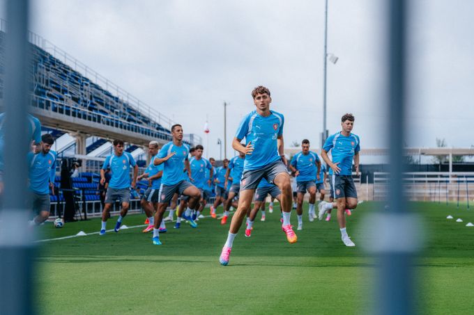 Táborem Čechů v USA hýbe spor o kondici. Trénují hráči moc a jsou zavaření? Táborem Čechů v USA hýbe spor o kondici. Trénují hráči moc a jsou zavaření?
