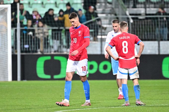 Další zmar proti trpaslíkovi. Köstl: Čeká nás hodně videa a meetingů. Co je s Chorým? Další zmar proti trpaslíkovi. Köstl: Čeká nás hodně videa a meetingů. Co je s Chorým?