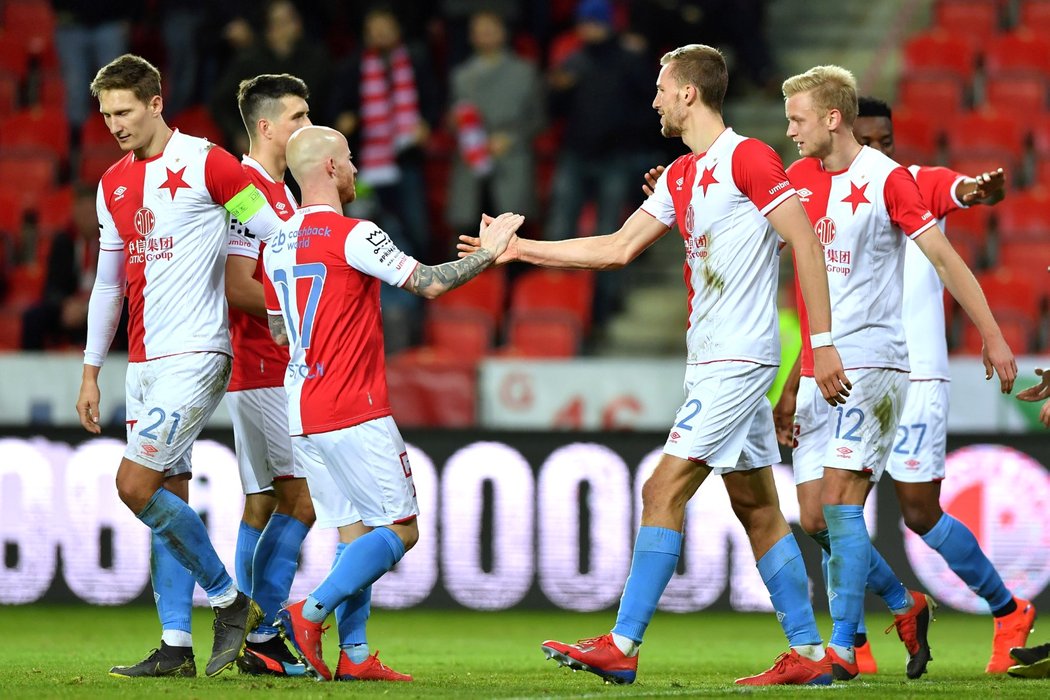 Fotbalisté pražské Slavie jsou v této sezoně ve velké zátěži