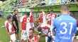 Poločasová porada fotbalistů Slavie