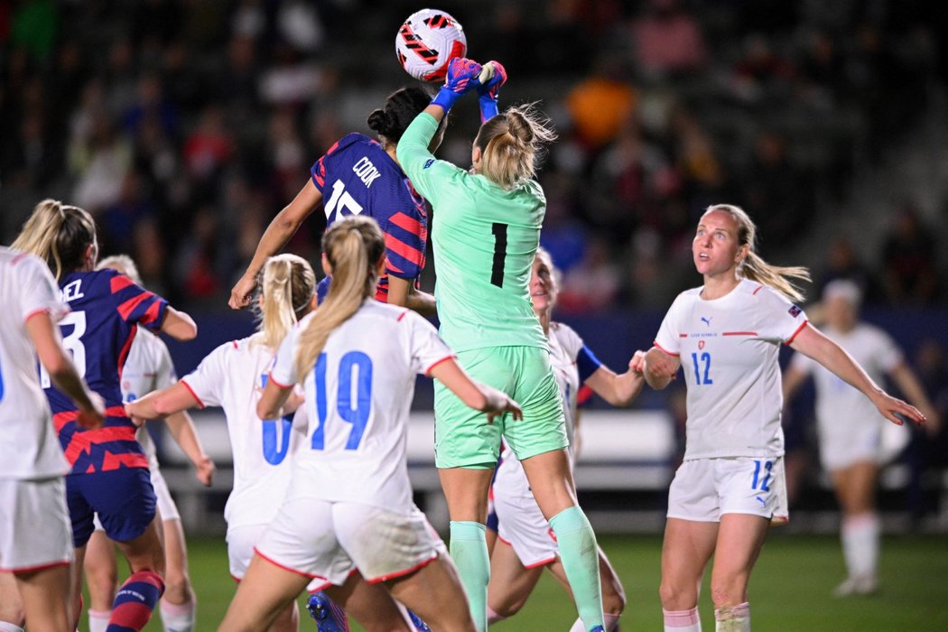 České fotbalistky remizovaly na úvod turnaje SheBelieves Cup s mistryněmi světa z USA 0:0