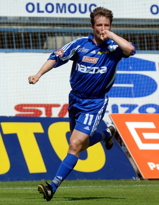 David Kobylík v době, kdy působil v Sigmě Olomouc a hrával nejvyšší soutěž David Kobylík v době, kdy působil v Sigmě Olomouc a hrával nejvyšší soutěž