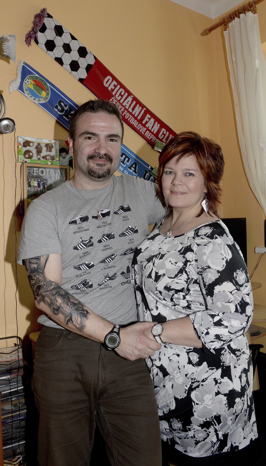 Fotbalový rozhodčí Jiří Říha s manželkou Janou. Ta se musela smířit s tím, že žije s fotbalovým fanatikem.